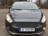 Gebraucht Ford S-MAX Titanium 241 PS (177 kW) 2017 Grau Van / Kleinbus