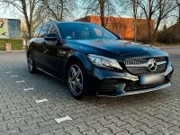 Gebraucht Mercedes C180 AMG 122 PS (89 kW) 2019 Schwarz Kombi
