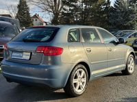 Gebraucht Audi A3 Attraction 125 PS (91 kW) 2010 Blau Limousine