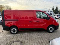 Gebraucht Renault Trafic Komfort 121 PS (88 kW) 2016 Rot Van / Kleinbus