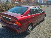 Gebraucht Ford Focus Ghia 116 PS (85 kW) 2003 Rot Limousine