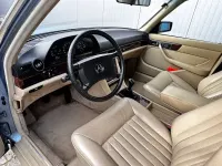 Gebraucht Mercedes 300 188 PS (138 kW) 1988 Blau Limousine