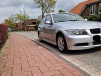 gebraucht BMW 320 i (neu) -