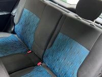 Second-hand Kia Picanto 65 CP (47 kW) 2011 Albastru Hatchback