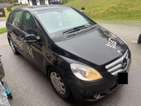 Gebraucht Mercedes B180 109 PS (80 kW) 2010 Schwarz Van / Kleinbus
