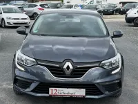 Używany Renault Mégane Play 101 KM (74 kW) 2017 Szary Sedan/Limuzyna