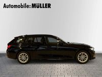 Gebraucht BMW 320 184 PS (135 kW) 2022 Schwarz Kombi