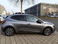 Neu Mitsubishi Colt Plus 143 PS (105 kW) 2025 Grau Limousine