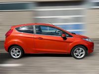 Gebraucht Ford Fiesta Titanium 82 PS (60 kW) 2011 Rot Kleinwagen