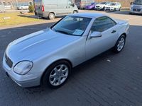 Gebraucht Mercedes SLK230 193 PS (141 kW) 1999 Silber Cabrio