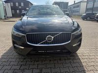 Gebraucht Volvo XC60 Momentum 197 PS (144 kW) 2022 Schwarz SUV