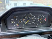 Gebraucht Mercedes E300 179 PS (131 kW) 1989 Grau Kombi