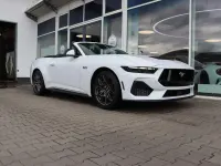 Neu Ford Mustang GT Convertible 446 PS (328 kW) 2026 Oxfordwhite Cabrio