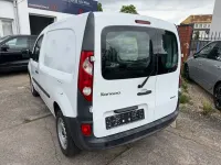 Gebraucht Renault Kangoo 68 PS (50 kW) 2012 Weiß Van / Kleinbus