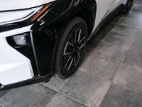 Neu Toyota bZ4X 166 kW (226 PS) 2026 Platinum white SUV