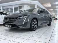 Gebraucht Peugeot 308 SW Allure 131 PS (96 kW) 2024 Grau Kombi