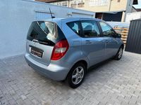 Gebraucht Mercedes A160 95 PS (69 kW) 2010 Silber Limousine
