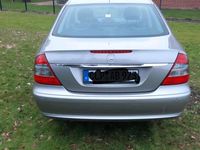 Gebraucht Mercedes E220 170 PS (125 kW) 2007 Silber Limousine