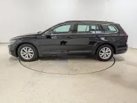 Gebraucht VW Passat Business 150 PS (110 kW) 2023 Deep black perleffekt Kombi