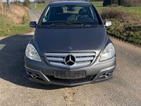 Gebraucht Mercedes B200 136 PS (100 kW) 2009 Grau Van / Kleinbus