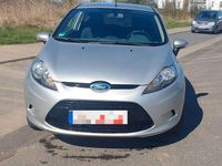 Gebraucht Ford Fiesta Trend 60 PS (44 kW) 2010 Silber Kleinwagen