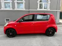 Gebraucht Daihatsu Sirion 91 PS (66 kW) 2008 Rot Kleinwagen