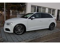 gebraucht Audi S3 Sportback quattro S-tr. - B&O*Navi*LED*Black!!!