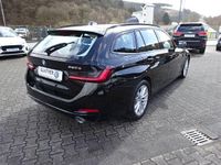 Gebraucht BMW 320e 163 PS (119 kW) 2024 Schwarz Limousine