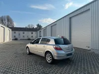 Gebraucht Opel Astra 105 PS (77 kW) 2005 Silber Kleinwagen