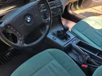 Gebraucht BMW 320 136 PS (100 kW) 2000 Grün Kombi