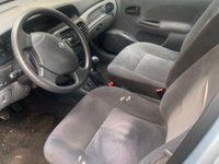 Gebraucht Renault Mégane 75 PS (55 kW) 2001 Silber Kleinwagen