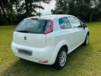 Gebraucht Fiat Punto 78 PS (57 kW) 2015 Weiß Kleinwagen