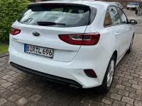 Używany Kia Ceed 101 KM (74 kW) 2021 Biały Hatchback