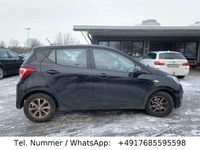 Gebraucht Hyundai i10 Edition 67 PS (49 kW) 2015 Schwarz Kleinwagen