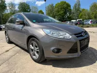 Używany Ford Focus SYNC Edition 150 KM (110 kW) 2014 Brązowy Kombi