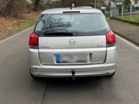 gebraucht Opel Signum 2,2 direct mit abnehmbarer AHK.