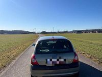 Gebraucht Renault Clio II Expression 75 PS (55 kW) 2003 Grün Limousine