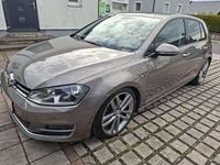 Second-hand VW Golf VII LOUNGE 125 CP (91 kW) 2015 Verde Hatchback