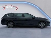 Gebraucht VW Passat Elegance 150 PS (110 kW) 2025 Schwarz Kombi