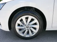 Neu Skoda Octavia Selection 116 PS (85 kW) 2026 Candyweiß Kombi