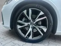 Gebraucht Volvo V60 Plus 197 PS (144 kW) 2025 Crystal weiß perleffekt Kombi