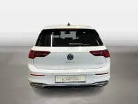 Gebraucht VW Golf VIII Active 150 PS (110 kW) 2022 Pure white Limousine
