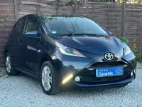 Gebraucht Toyota Aygo X-play 69 PS (50 kW) 2016 Blau Kleinwagen