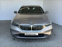 Gebraucht BMW 520 197 PS (144 kW) 2025 Oxidgrau metallic Kombi