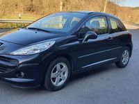 gebraucht Peugeot 207 1.4 // TÜV 07/25 // 8 Fach bereift