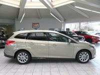 Gebraucht Ford Focus Titanium 125 PS (91 kW) 2017 Beige Limousine
