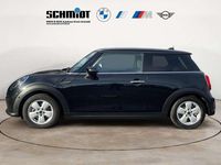 Gebraucht Mini Cooper Essential 136 PS (100 kW) 2024 Midnight black metallic Kleinwagen