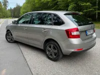 Używany Skoda Rapid 105 KM (77 kW) 2015 Szary Hatchback