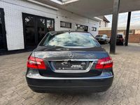 Gebraucht Mercedes E220 Avantgarde 170 PS (125 kW) 2010 Grau Limousine