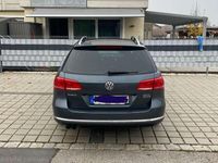 Gebraucht VW Passat 170 PS (125 kW) 2011 Grau Kombi